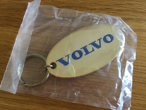 Gold volvo keyring plated with - plated,